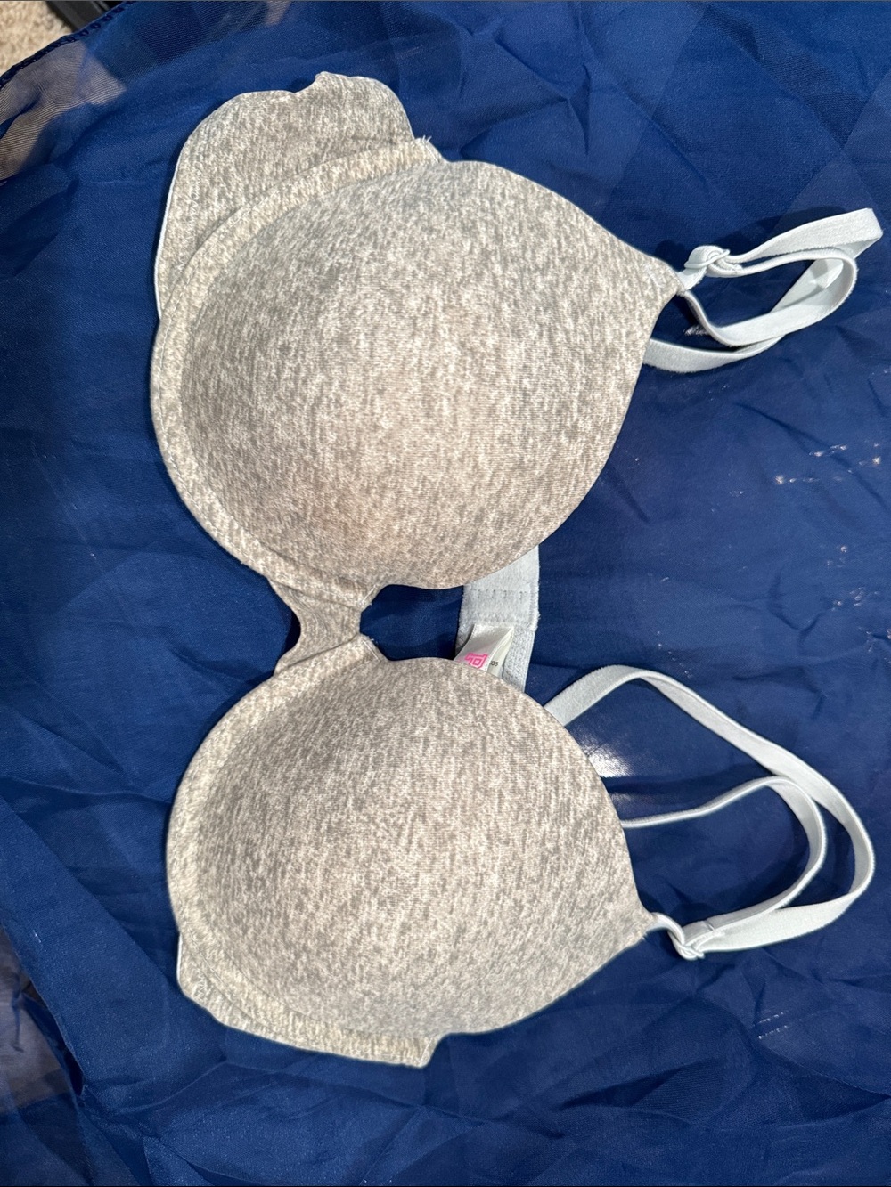 PINK Victoria's Secret Heather Gray Molded T-Shirt Bra